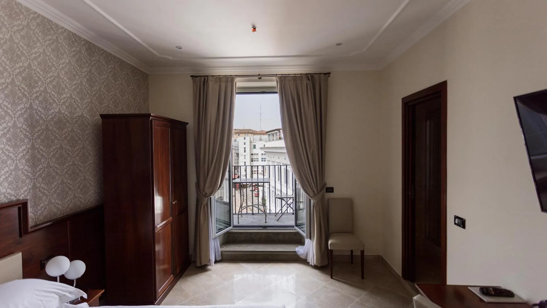 Glam Luxury Rome Hotel 0*,  Italy